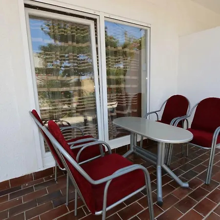 Apartmani Aron Novalja Exterior photo