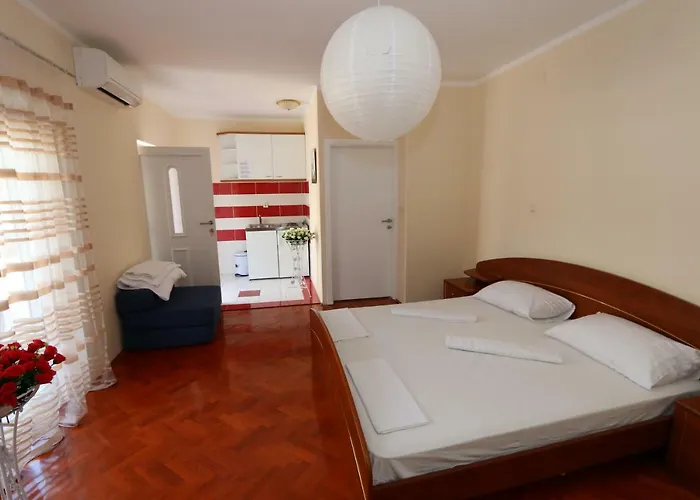 Apartmani Aron