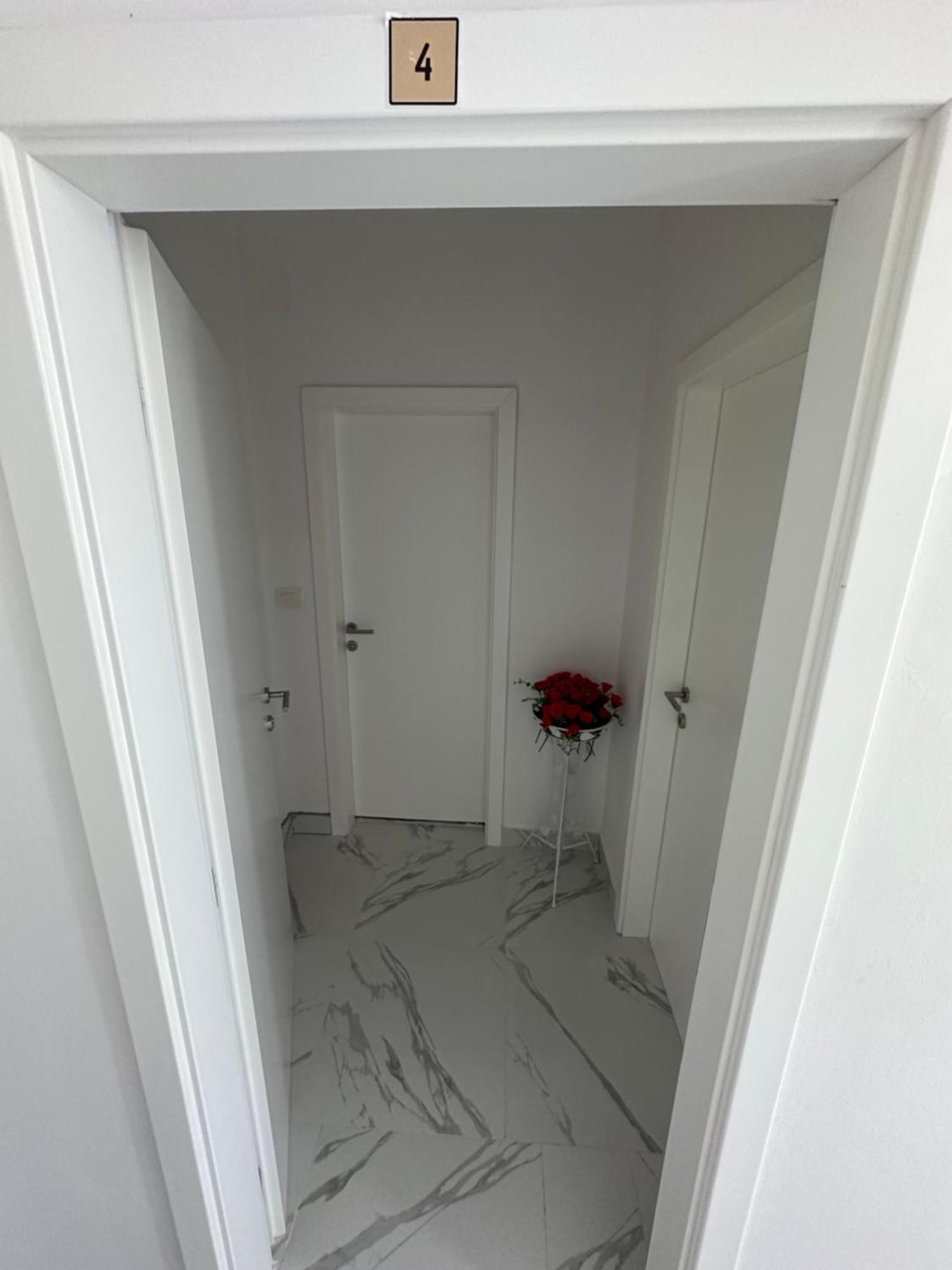 Aron Apartment *