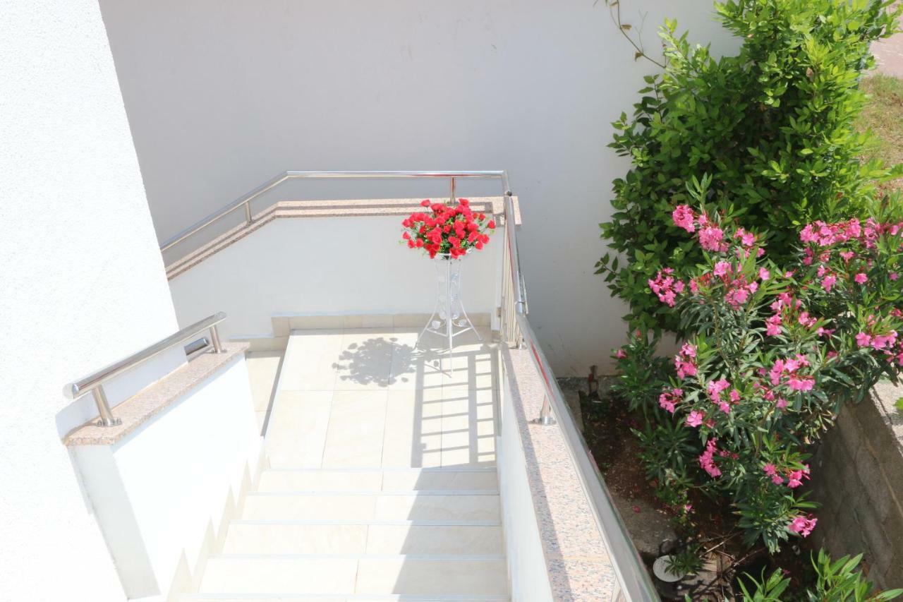 Aron Apartment Novalja