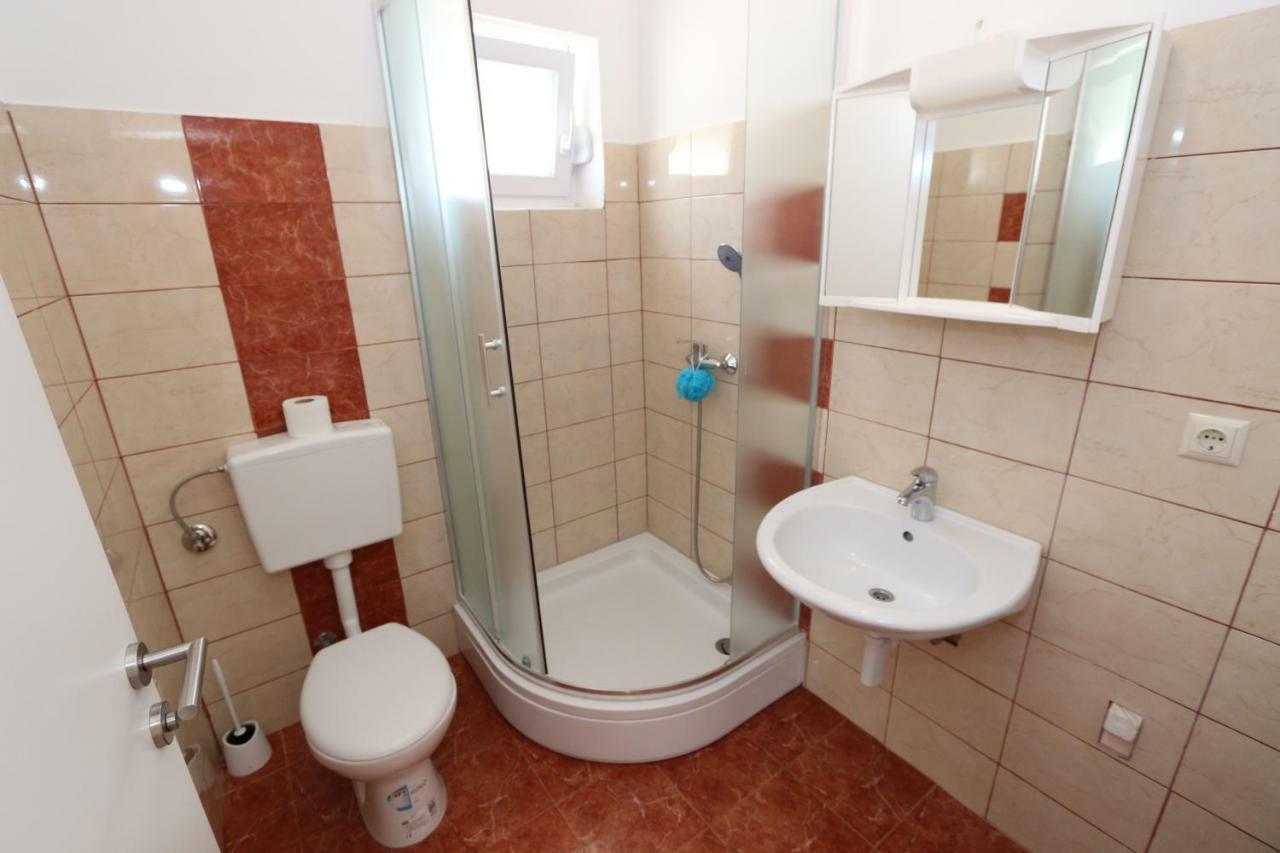 Apartment Aron