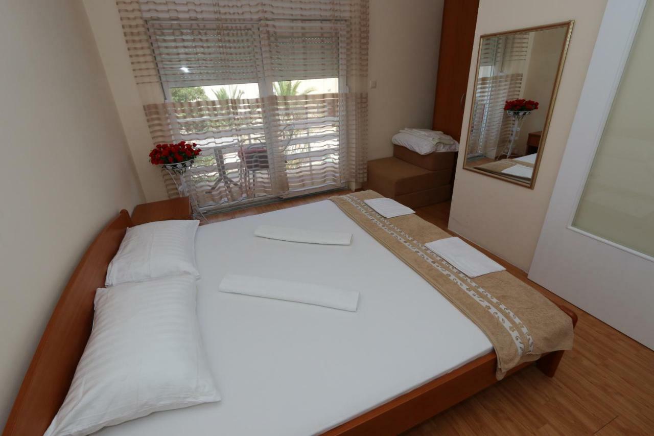 Apartment Aron