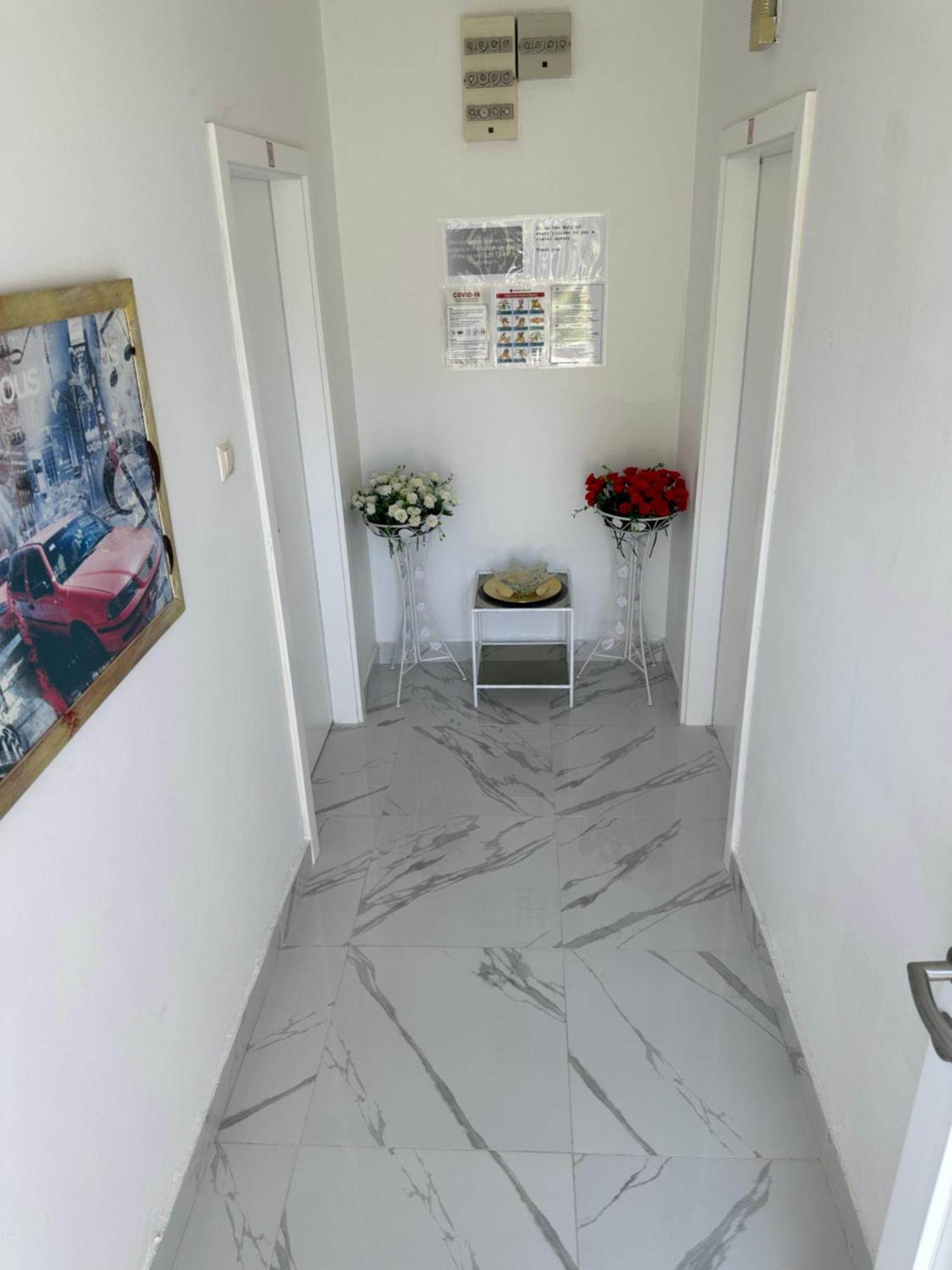 Aron Apartment *