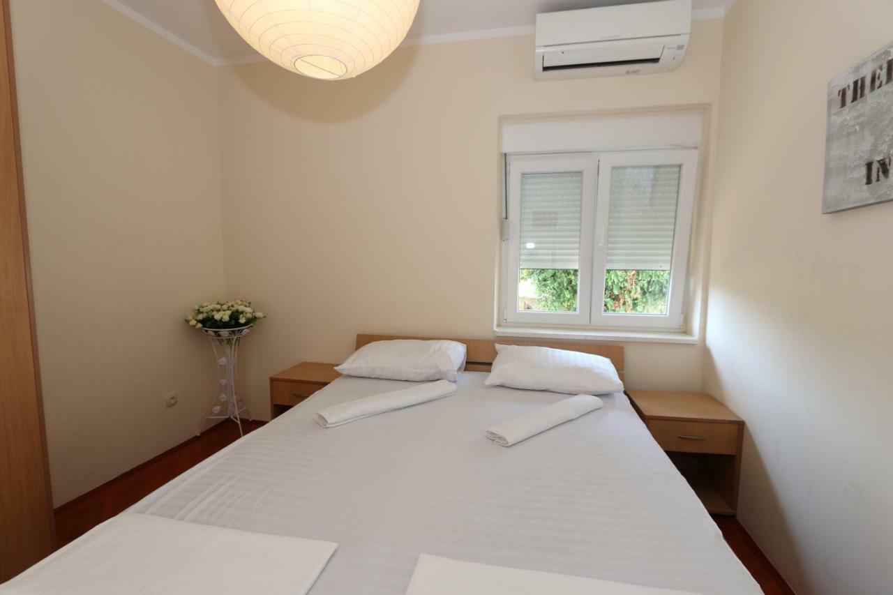 Apartment Aron