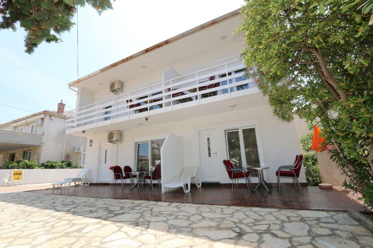 Apartment Aron Novalja